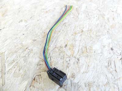 Mercedes Black 8 Pole 4 Wire Connector A0015451073